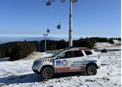 Izvedena prva vežba evakuacije putnika sa gondole na ski stazi pomoću helikoptera