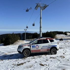 Izvedena prva vežba evakuacije putnika sa gondole na ski stazi pomoću helikoptera